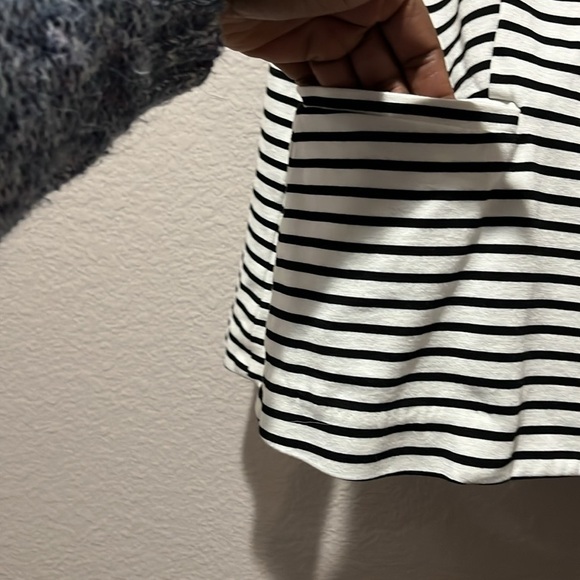 Philosophy Women’s black and white Long Sleeve stripes blazer Button Size Large - Picture 4 of 10